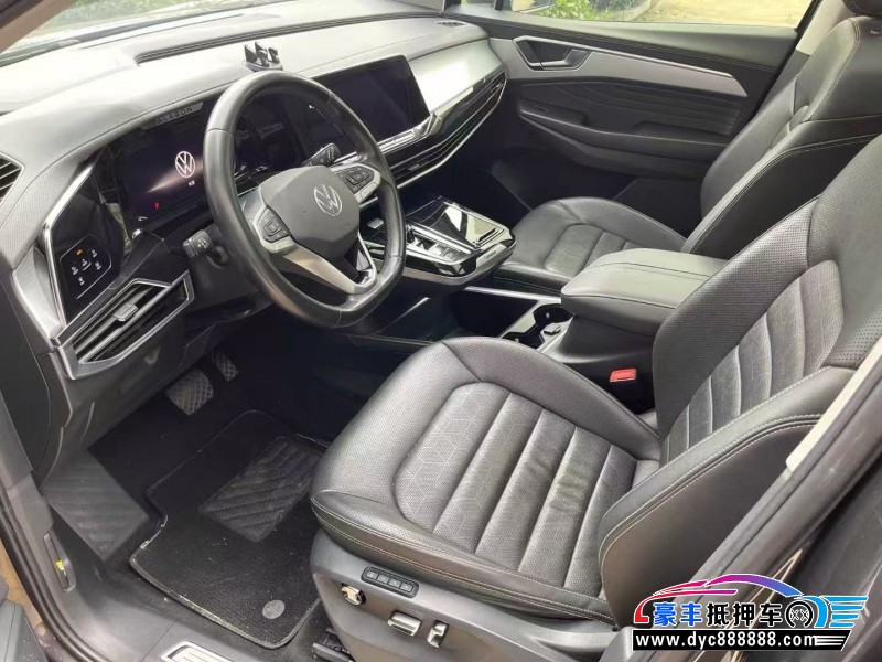 22年大众揽镜轿车抵押车出售