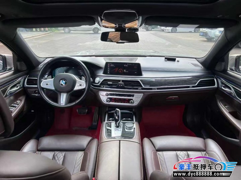 21年宝马7系轿车抵押车出售