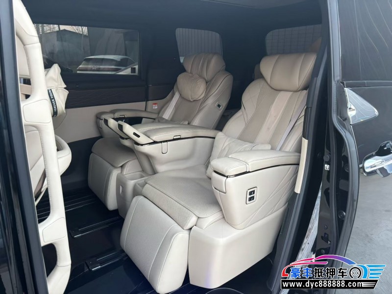 24年丰田威尔法轿车抵押车出售