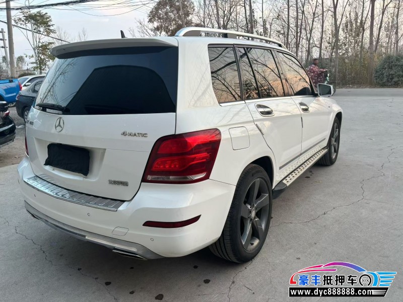 15年奔驰GLK轿车抵押车出售