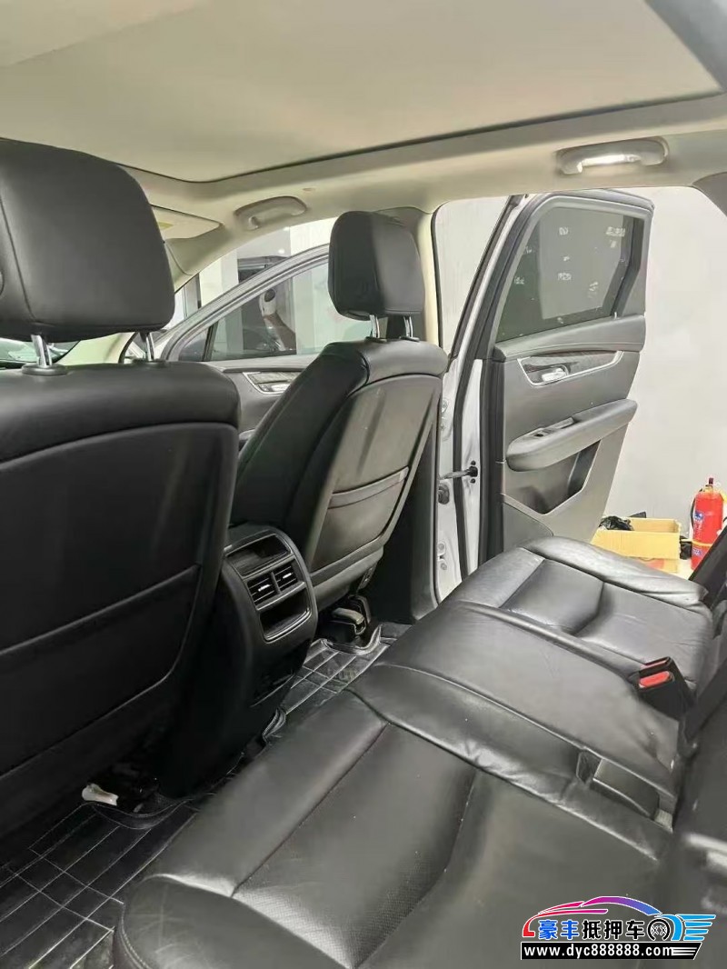 17年凯迪拉克XT5轿车抵押车出售