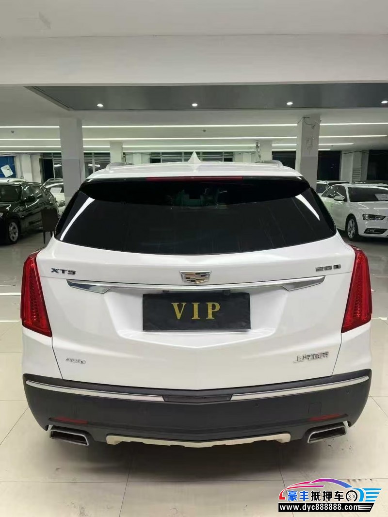 17年凯迪拉克XT5轿车抵押车出售