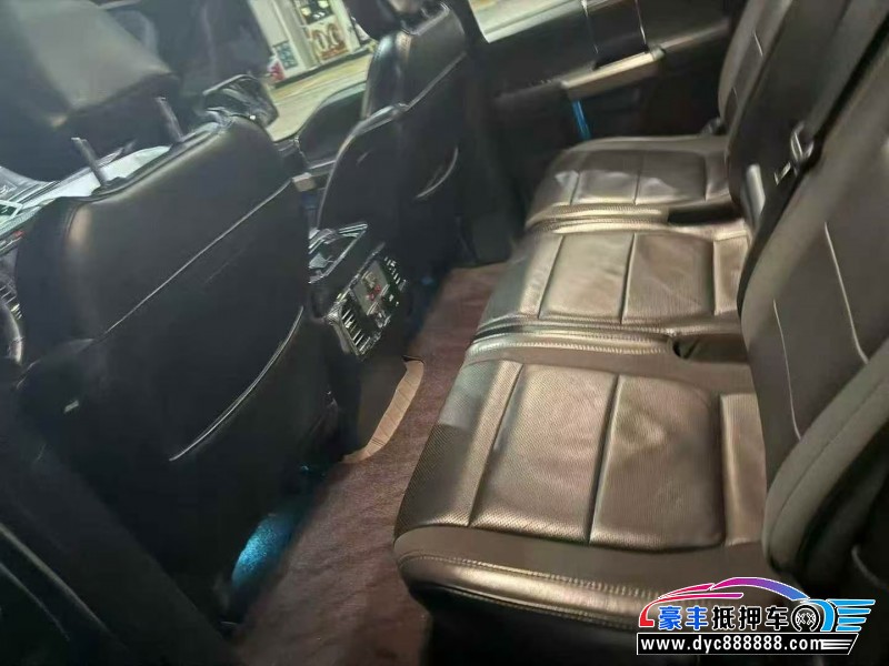 20年福特猛禽轿车抵押车出售