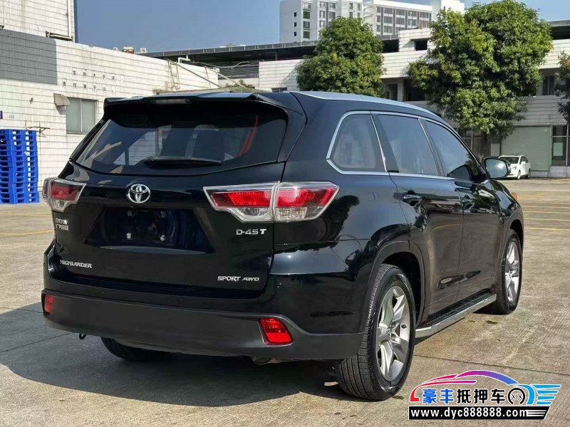 17年丰田汉兰达轿车抵押车出售