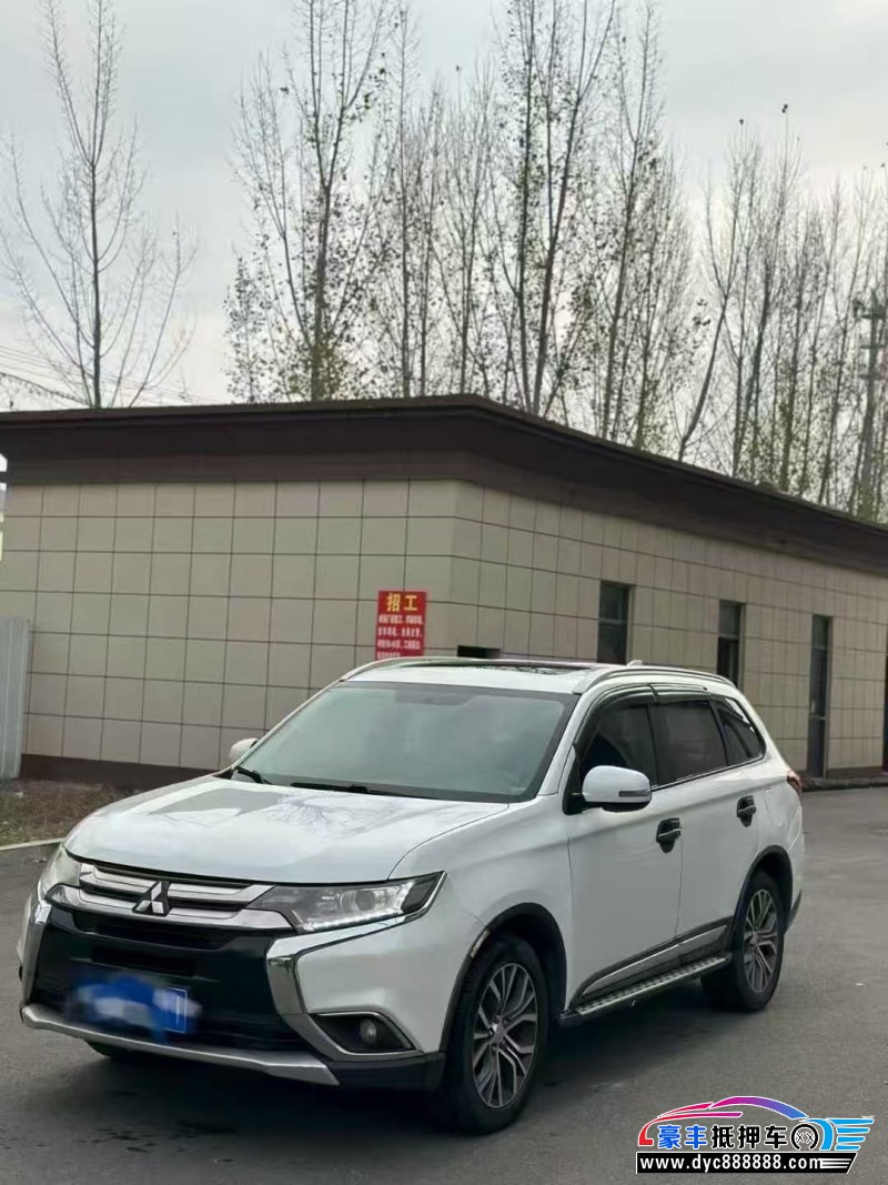 17年三菱欧蓝德轿车抵押车出售