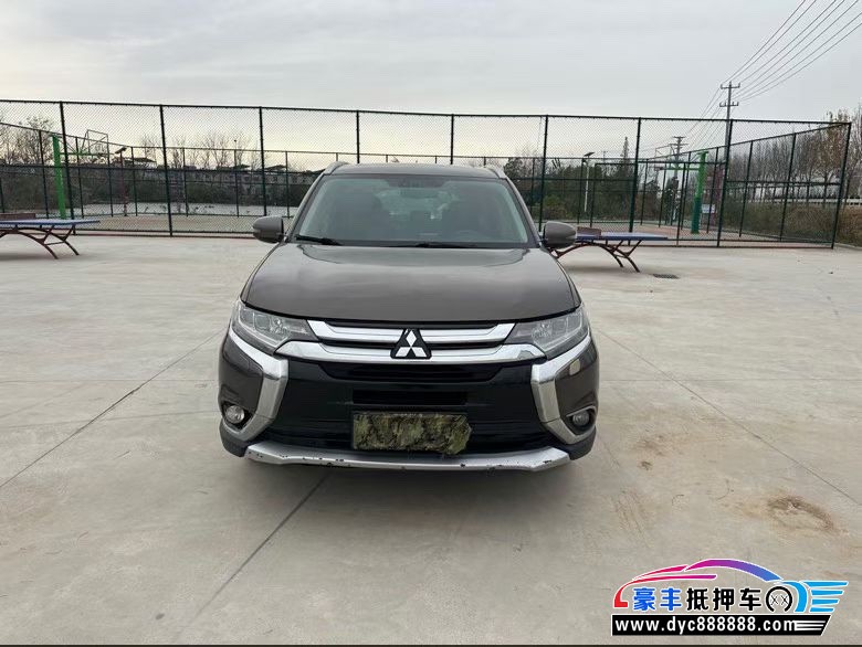 17年三菱欧蓝德轿车抵押车出售