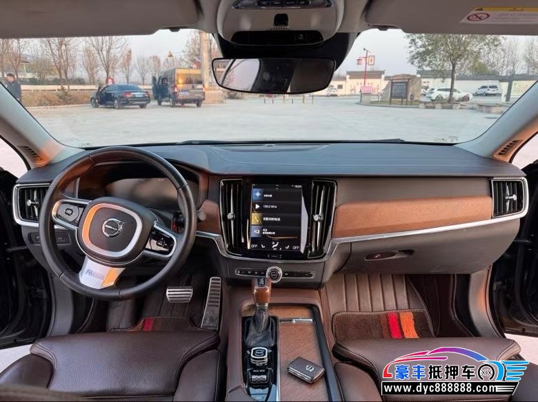 20年沃尔沃S90轿车抵押车出售