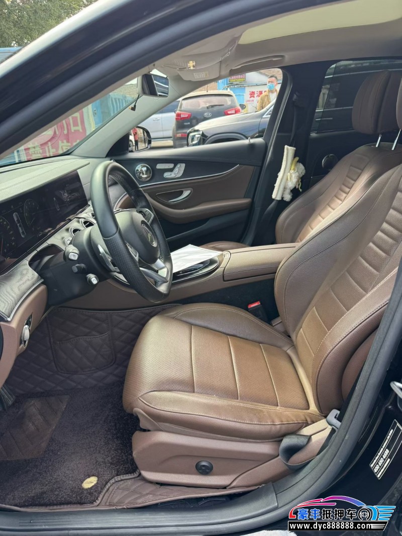 18年奔驰E轿车抵押车出售