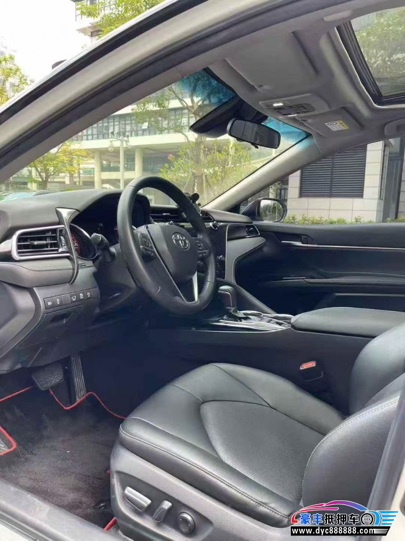 19年丰田凯美瑞轿车抵押车出售