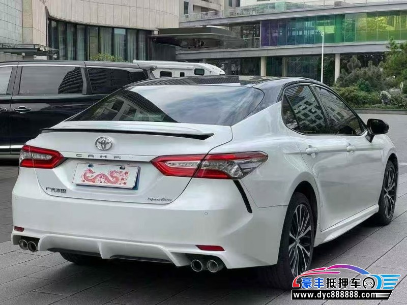 19年丰田凯美瑞轿车抵押车出售