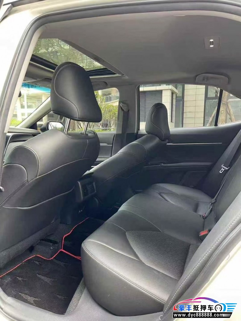 19年丰田凯美瑞轿车抵押车出售