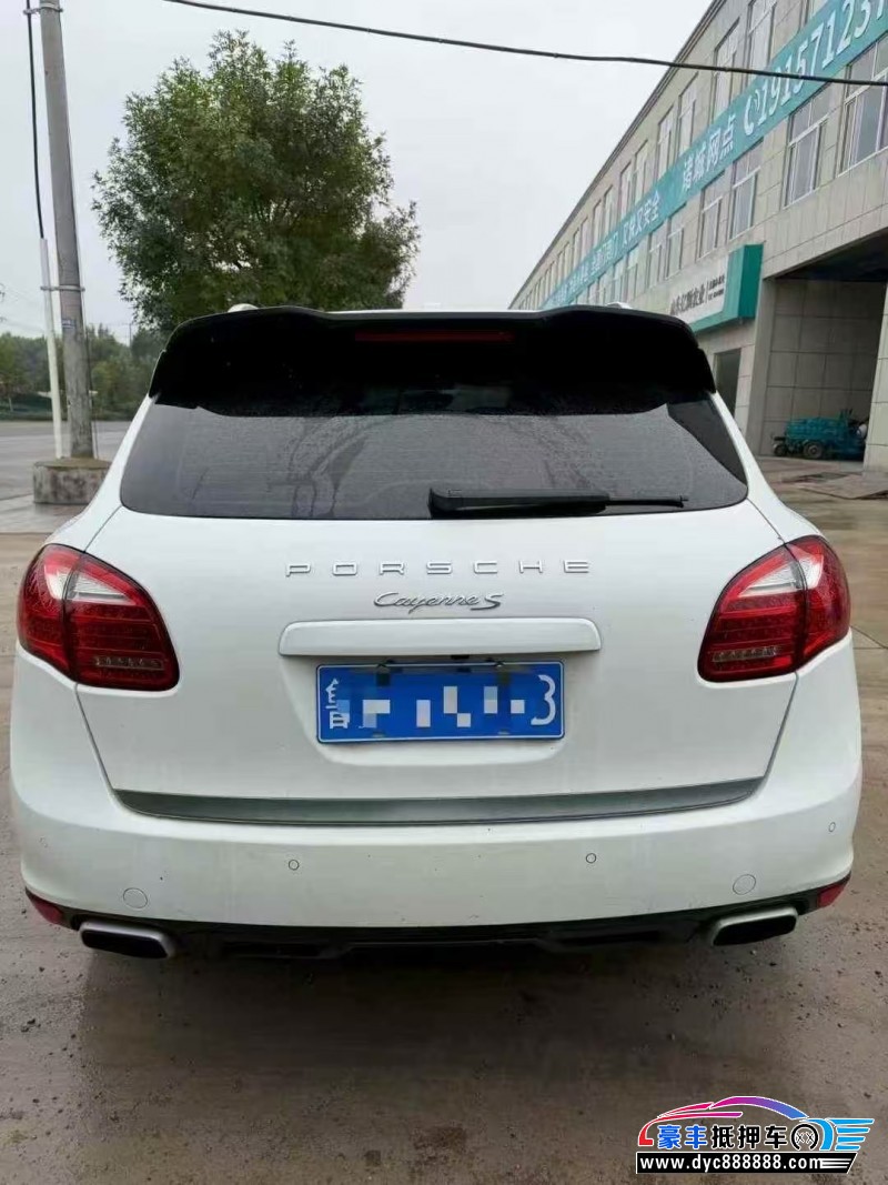 14年保时捷卡宴轿车抵押车出售