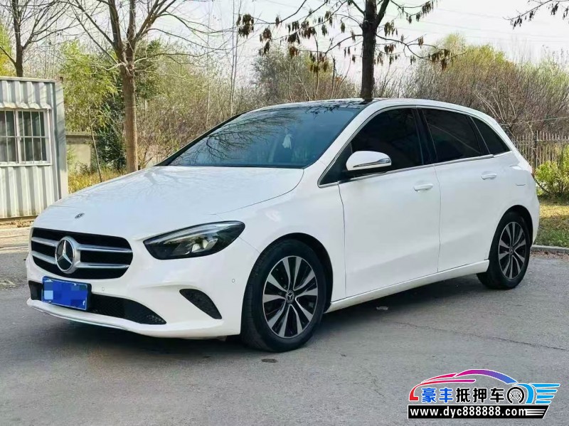 21年奔驰B轿车抵押车出售