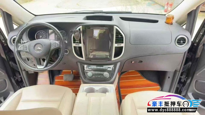 21年奔驰威霆轿车抵押车出售