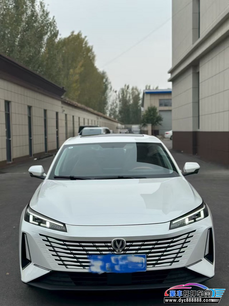 抵押车出售24年长安逸动轿车