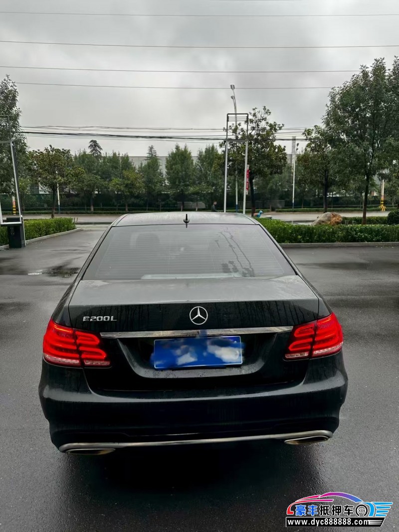 16年奔驰E轿车抵押车出售