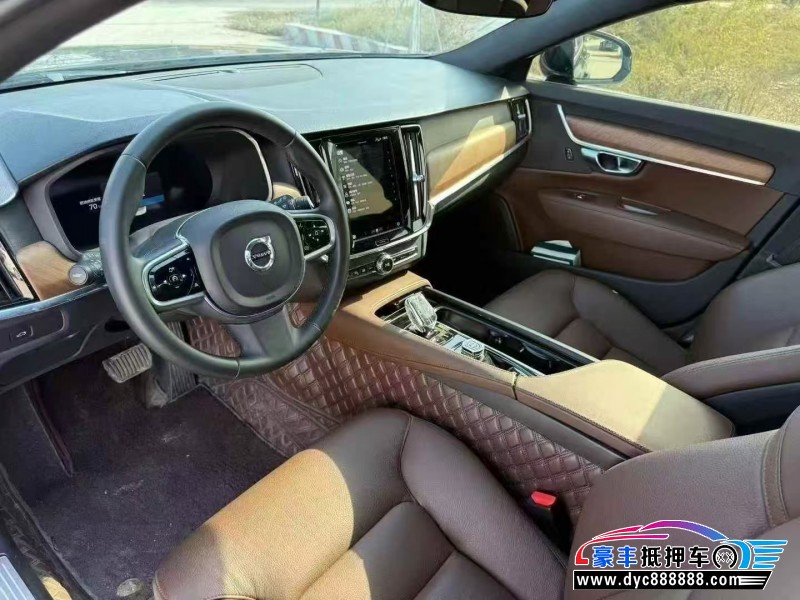 24年沃尔沃S90轿车抵押车出售