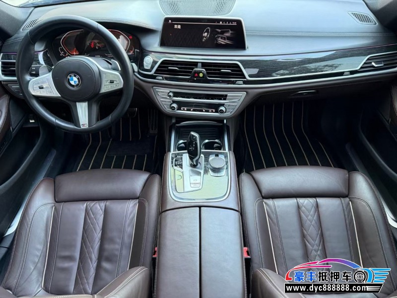 21年宝马7系轿车抵押车出售