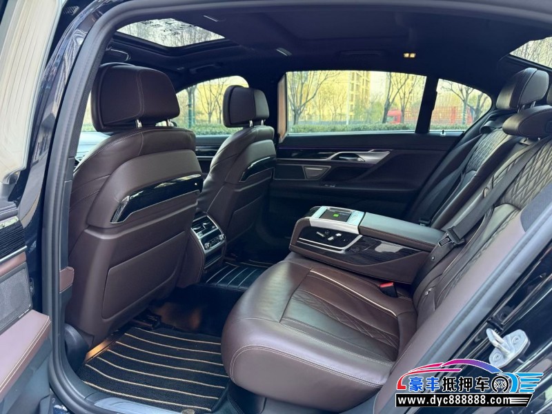 21年宝马7系轿车抵押车出售