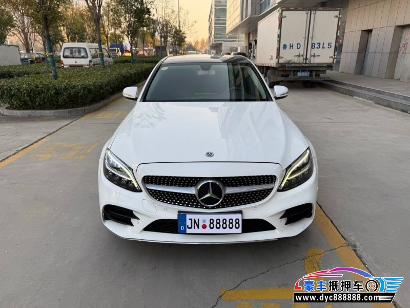 18年奔驰C轿车抵押车出售