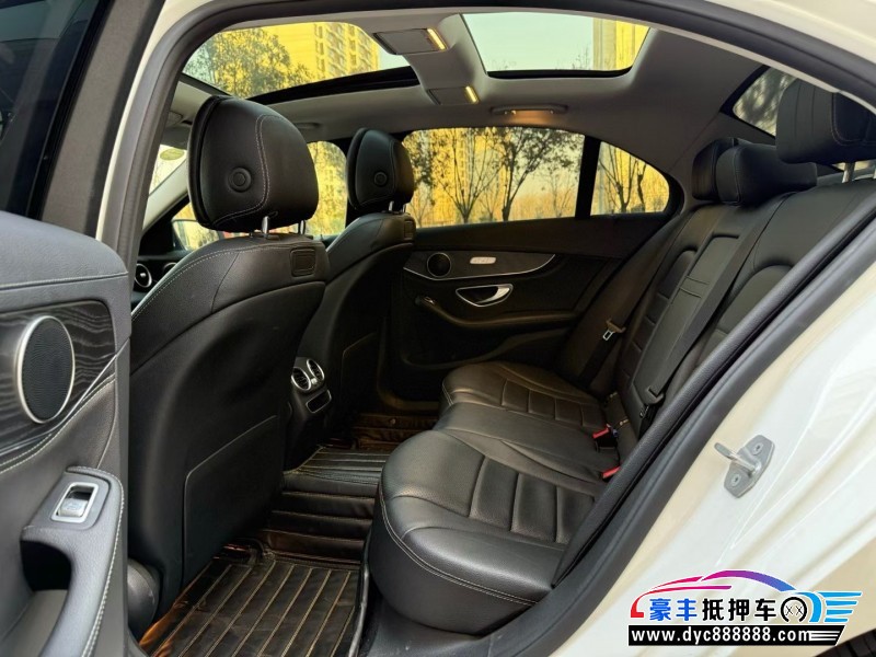 18年奔驰C轿车抵押车出售