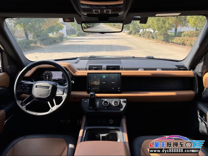 23年路虎卫士轿车抵押车出售