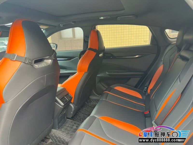 24年长安长安UNI轿车抵押车出售