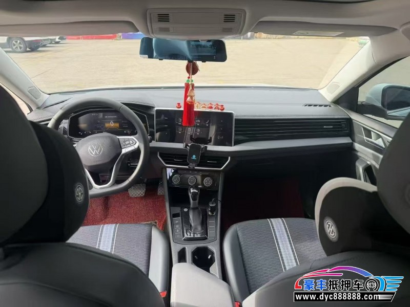 25年大众速腾轿车抵押车出售