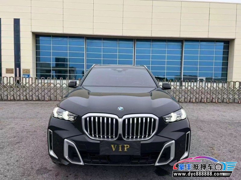 抵押车出售24年宝马X5轿车
