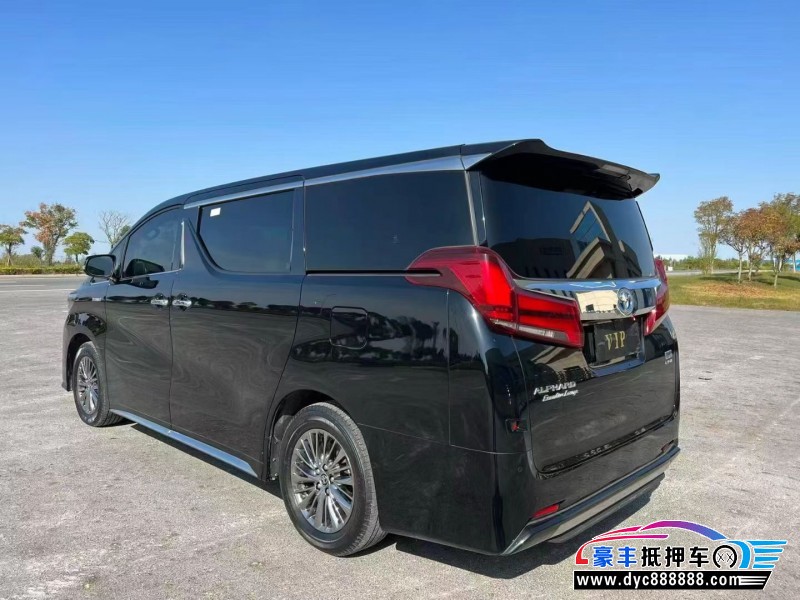 22年丰田埃尔法轿车抵押车出售