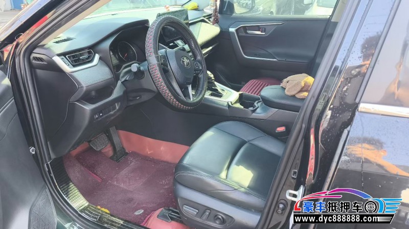 23年丰田威兰达轿车抵押车出售