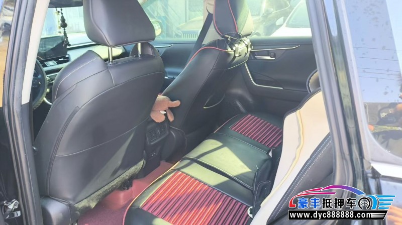 23年丰田威兰达轿车抵押车出售