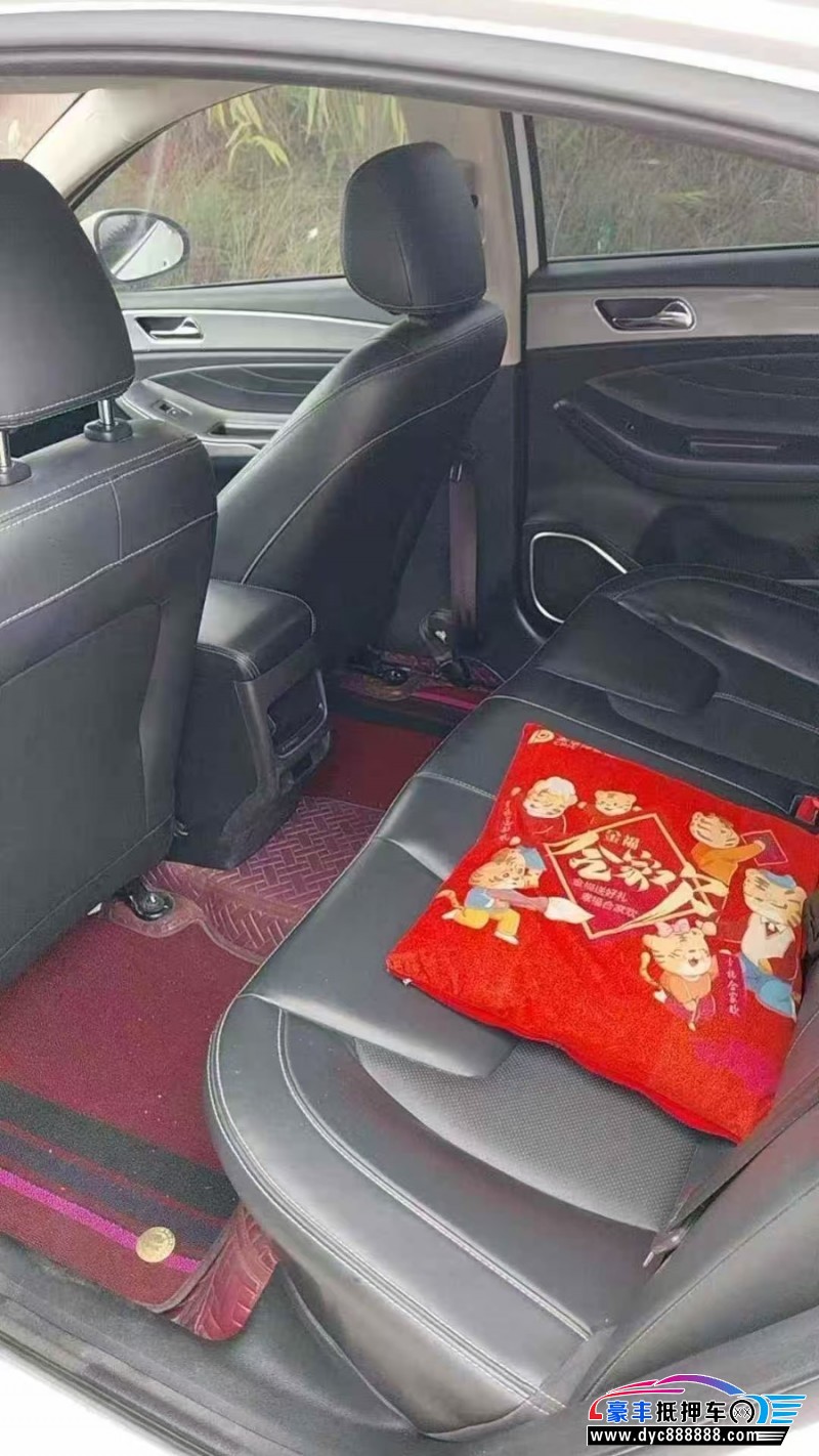 19年奇瑞艾瑞泽轿车抵押车出售