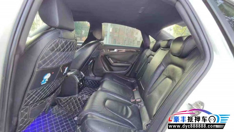 13年奥迪A4L轿车抵押车出售