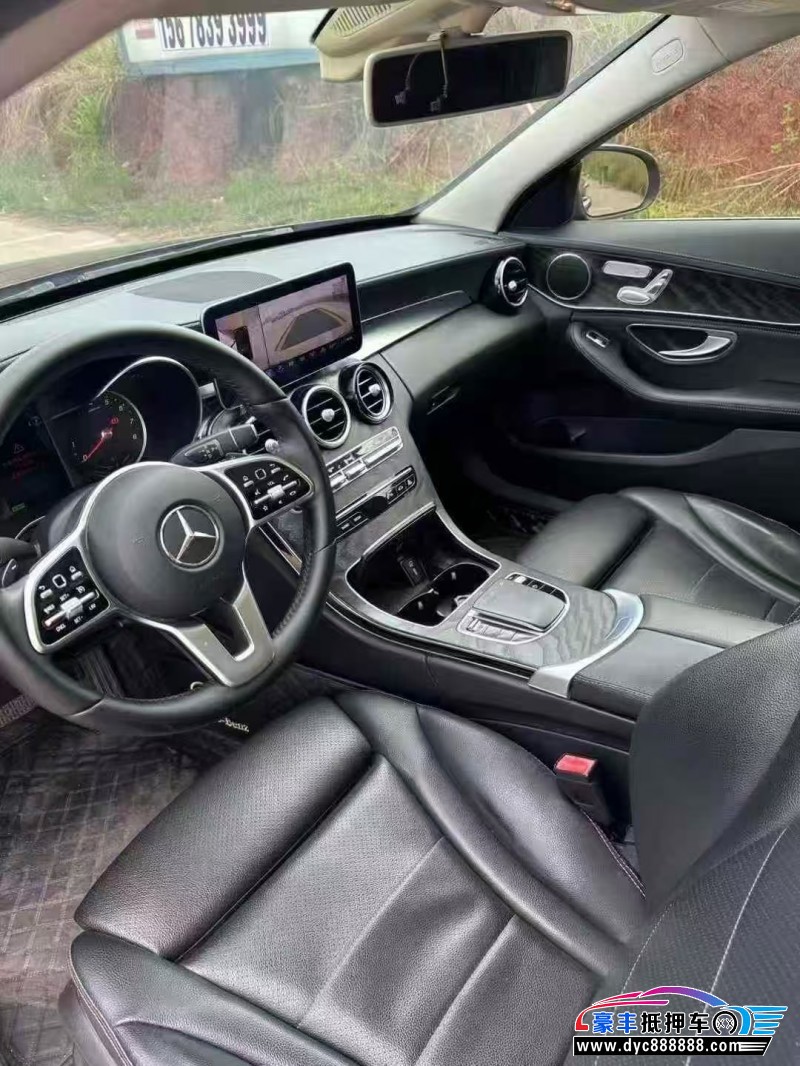 19年奔驰C轿车抵押车出售