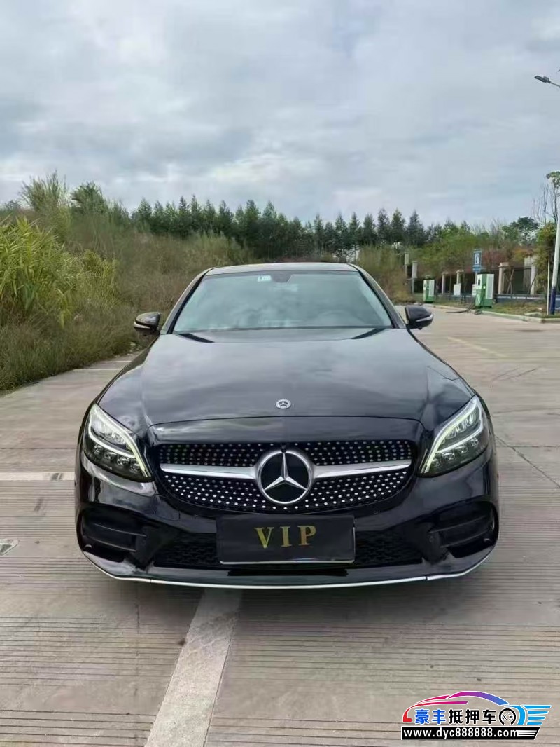 19年奔驰C轿车抵押车出售