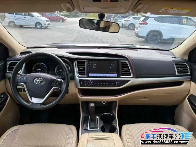 16年丰田汉兰达轿车抵押车出售