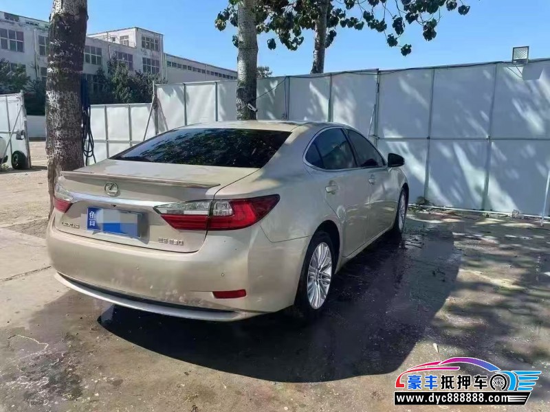 17年雷克萨斯ES轿车抵押车出售