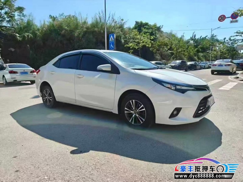 15年丰田雷凌轿车抵押车出售