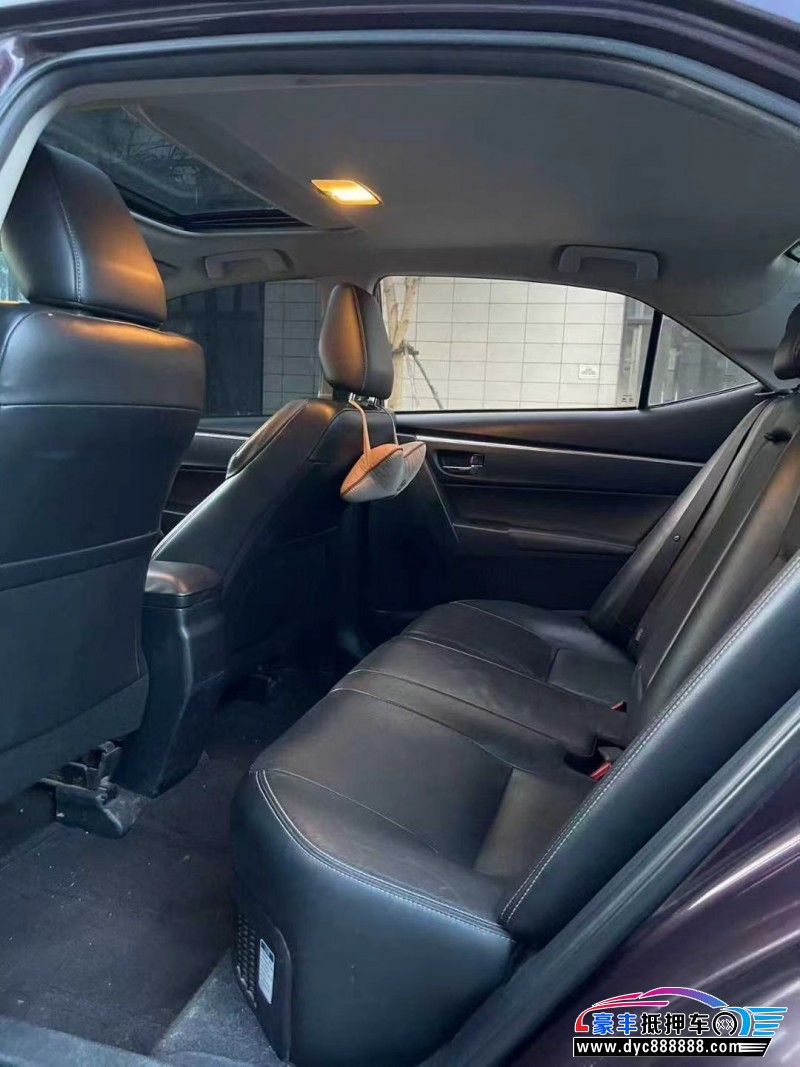 18年丰田雷凌轿车抵押车出售