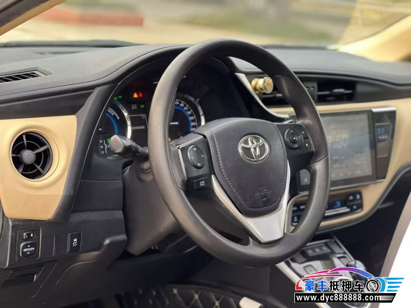 18年丰田雷凌轿车抵押车出售