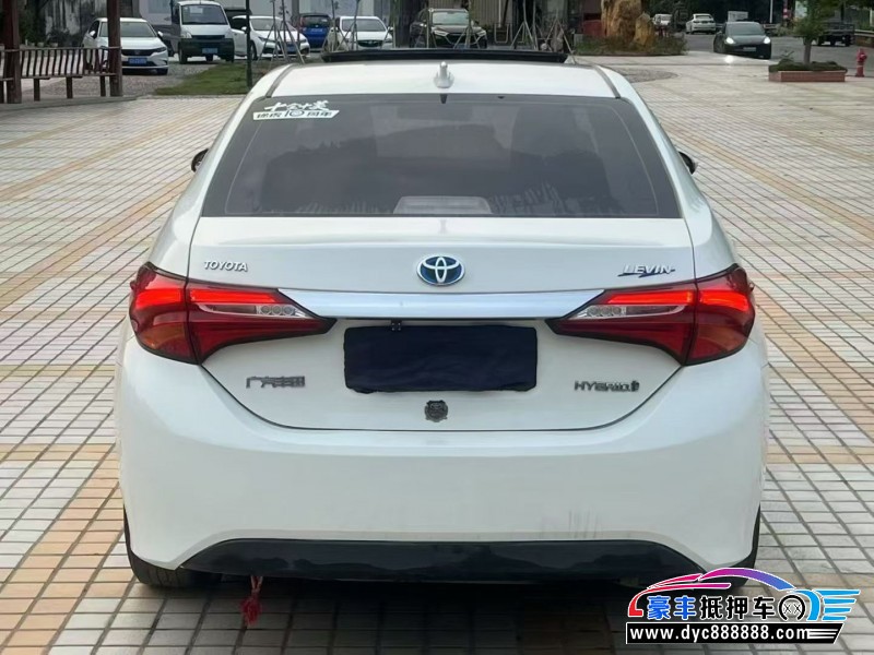 18年丰田雷凌轿车抵押车出售