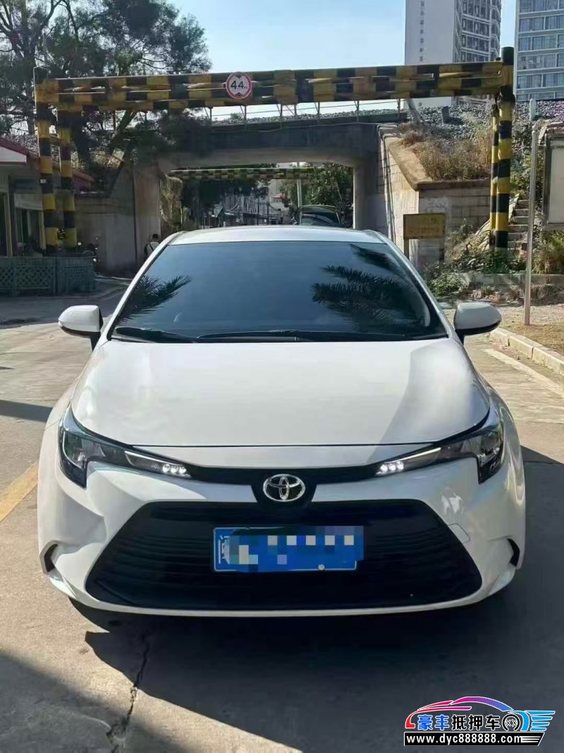 23年丰田雷凌轿车抵押车出售