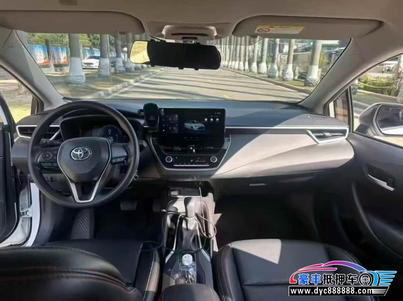 23年丰田雷凌轿车抵押车出售