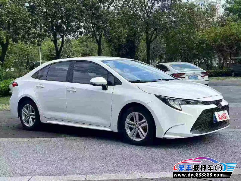 21年丰田雷凌轿车抵押车出售