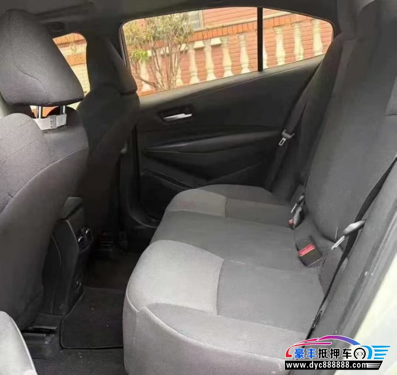 23年丰田雷凌轿车抵押车出售