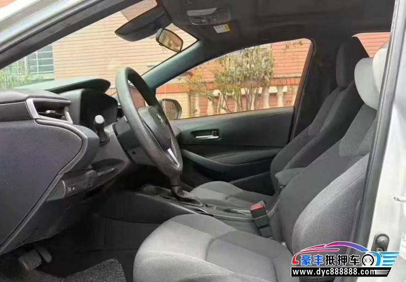 23年丰田雷凌轿车抵押车出售