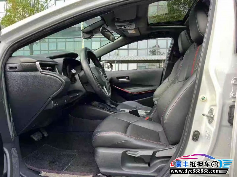 25年丰田雷凌轿车抵押车出售