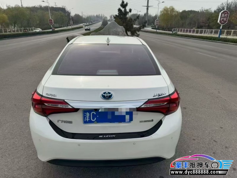 16年丰田雷凌轿车抵押车出售