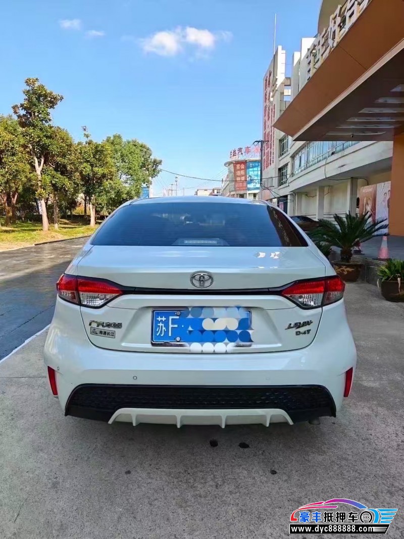22年丰田雷凌轿车抵押车出售